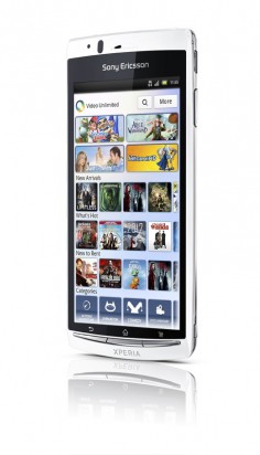 Sony Ericsson Xperia Arc S تصویر